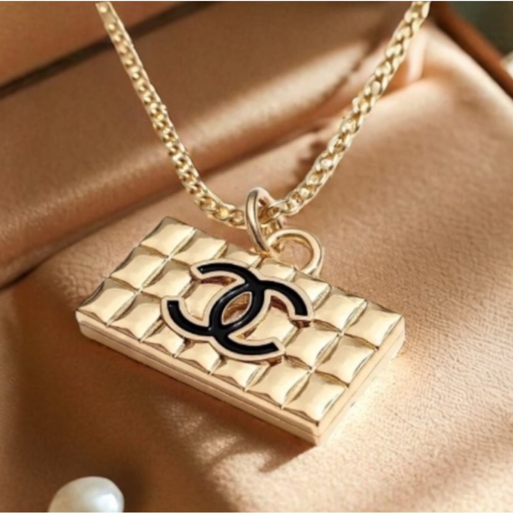 CHANEL Authentic Gold and Black Pendant for Necklace - Picture 6 of 12